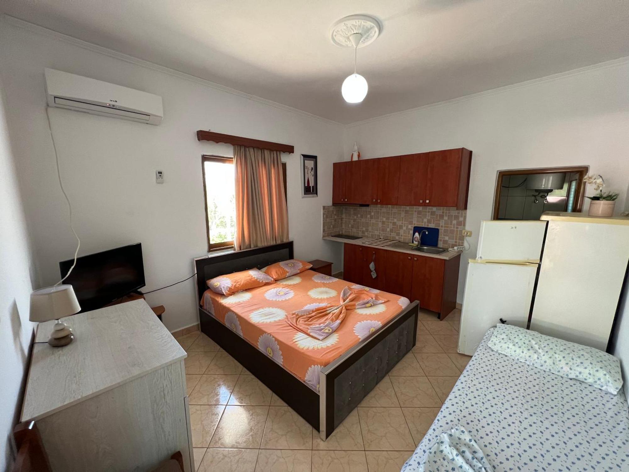 Oni Apartments Ksamil Eksteriør billede