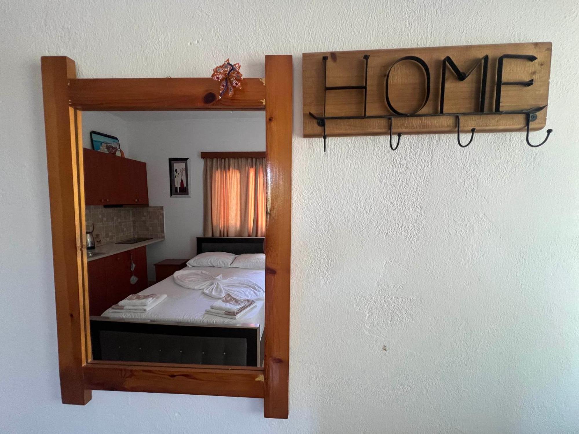 Oni Apartments Ksamil Eksteriør billede