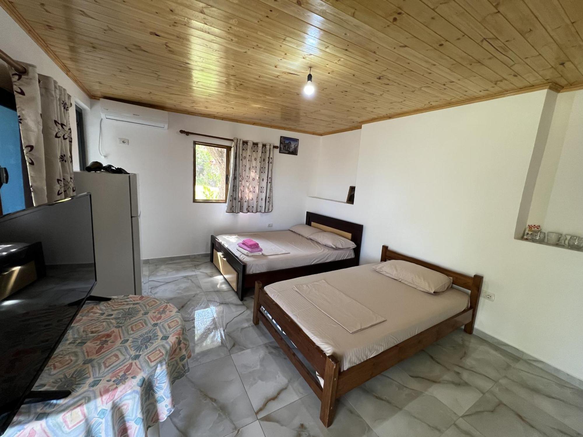 Oni Apartments Ksamil Eksteriør billede